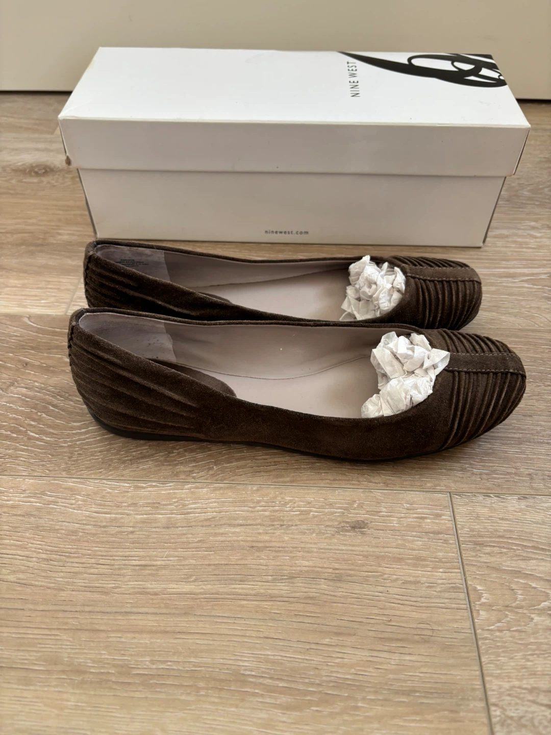 BNWT Nine West Brown REAL Suede Ballet Flats - size 5.5 - photo 4