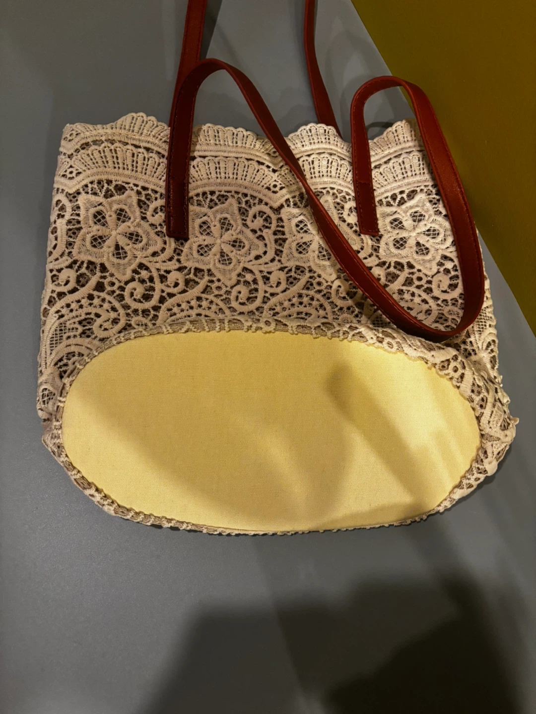 0426Cream Lace Tote Bag with Brown Faux Leather Straps - photo 5