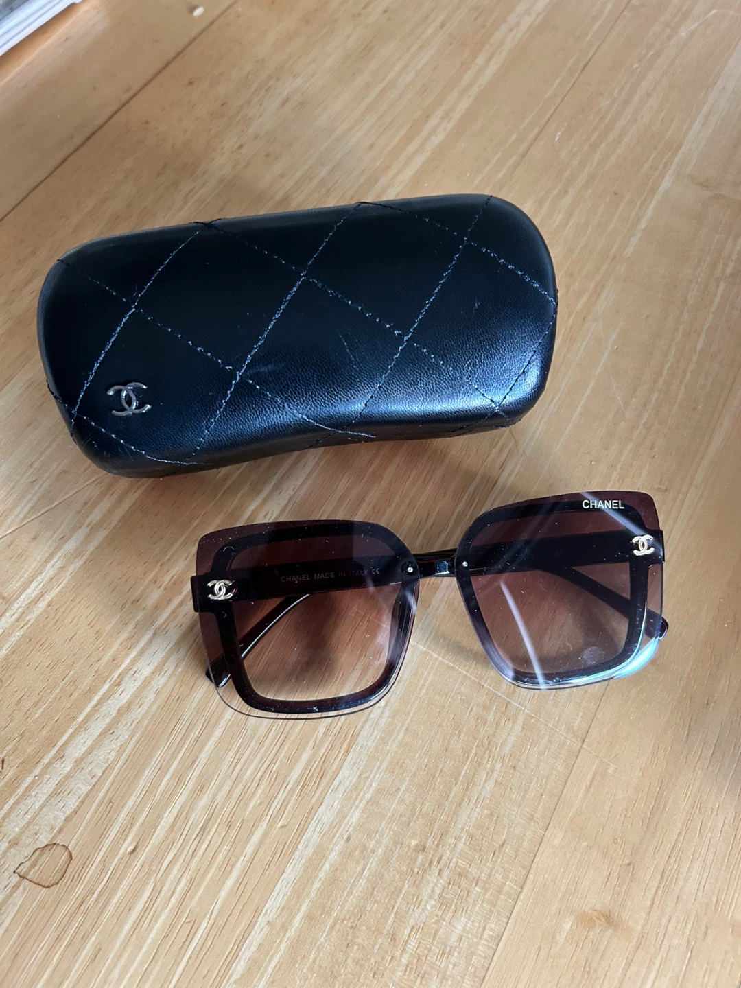 CHANEL Square Sunglasses with Case - photo 3