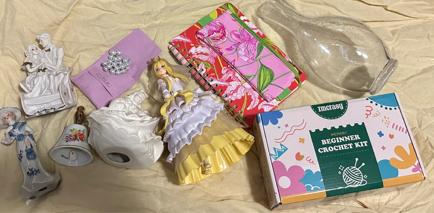 Lot of Items = Not selling separately (Read Ad)