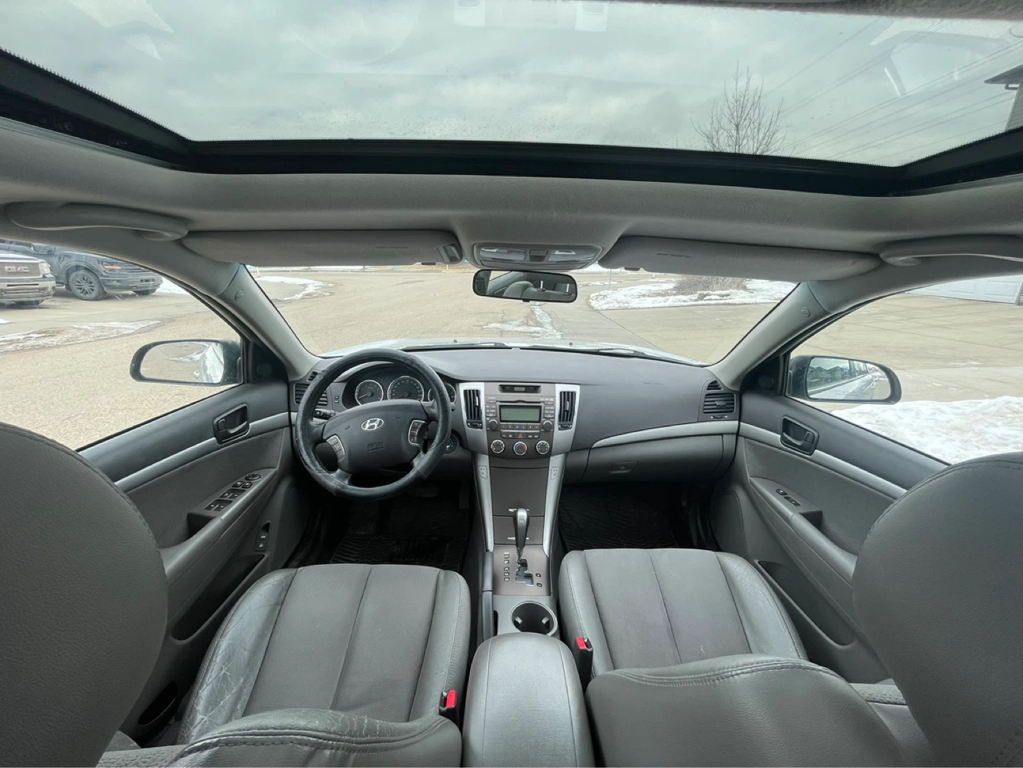 2010 Hyundai Sonata - photo 5