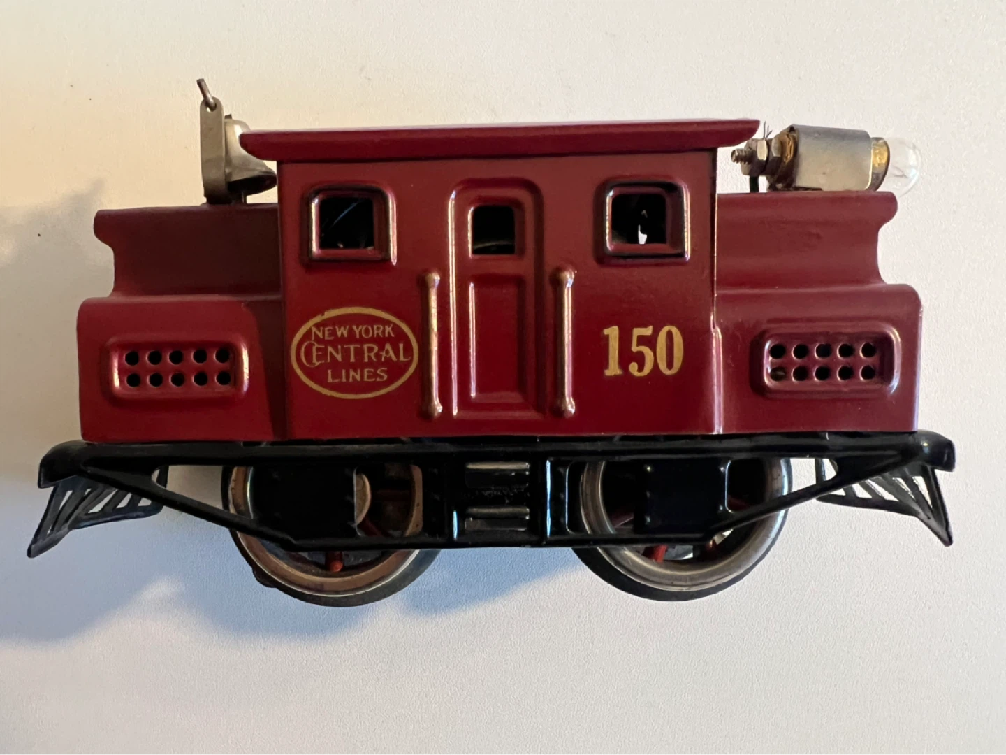 Lionel "New York Central Lines" Tin Train Engine - photo 2
