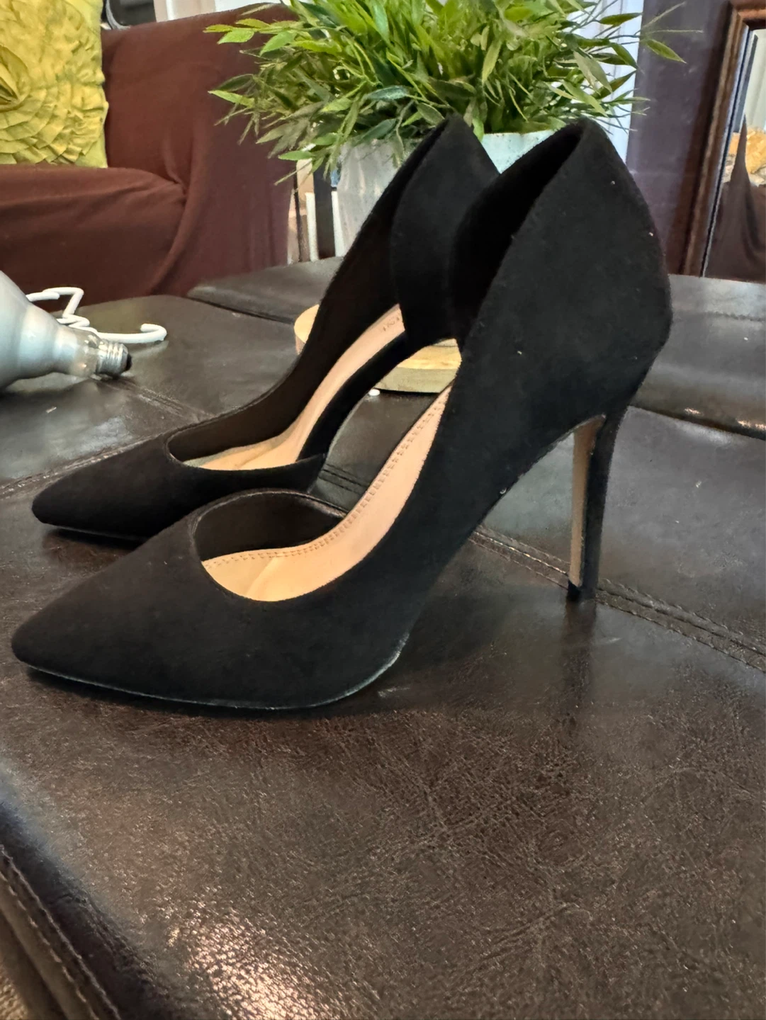 Catherine Malandrino Black Suede Pointed Toe Heels - Size 8.5