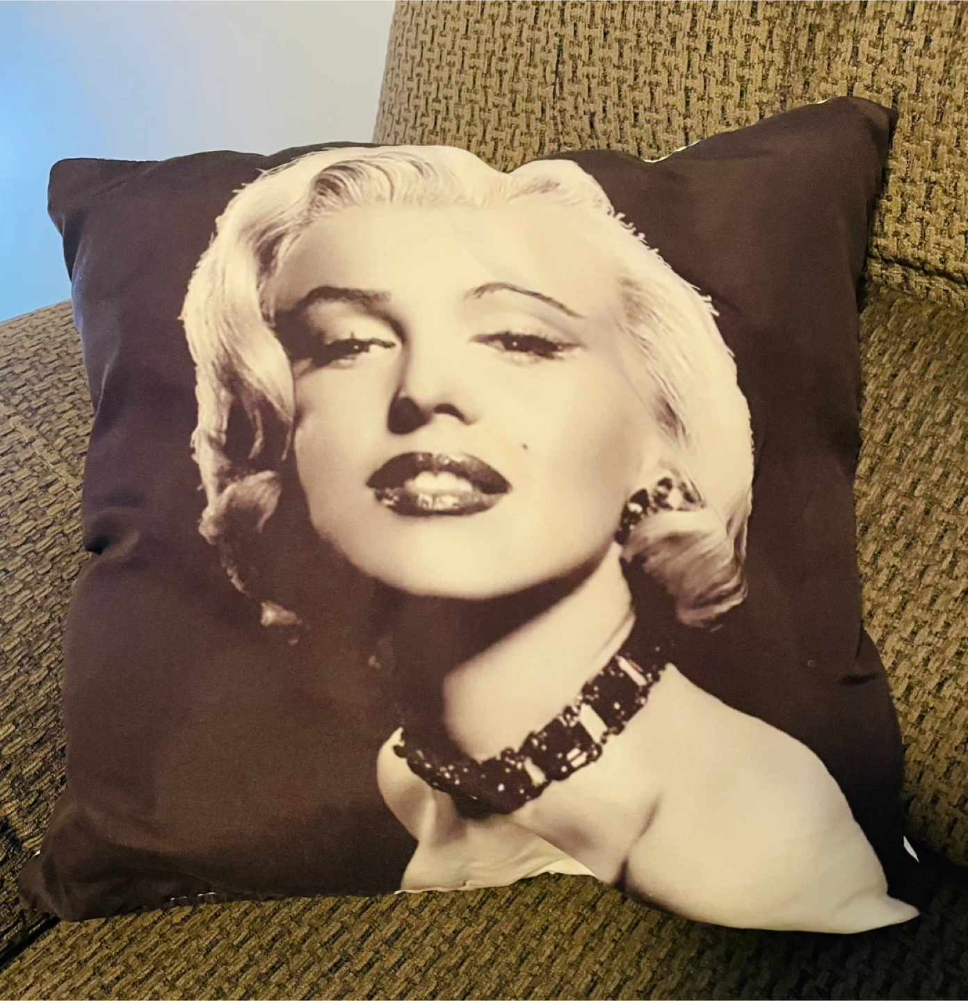 Marilyn Monroe Poster, pillow and glass - photo 4