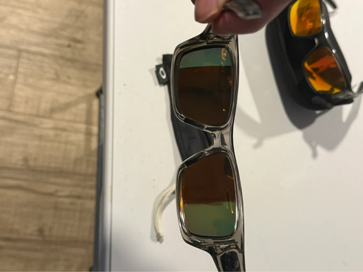 Oakley Sunglasses with Soft Case - photo 4