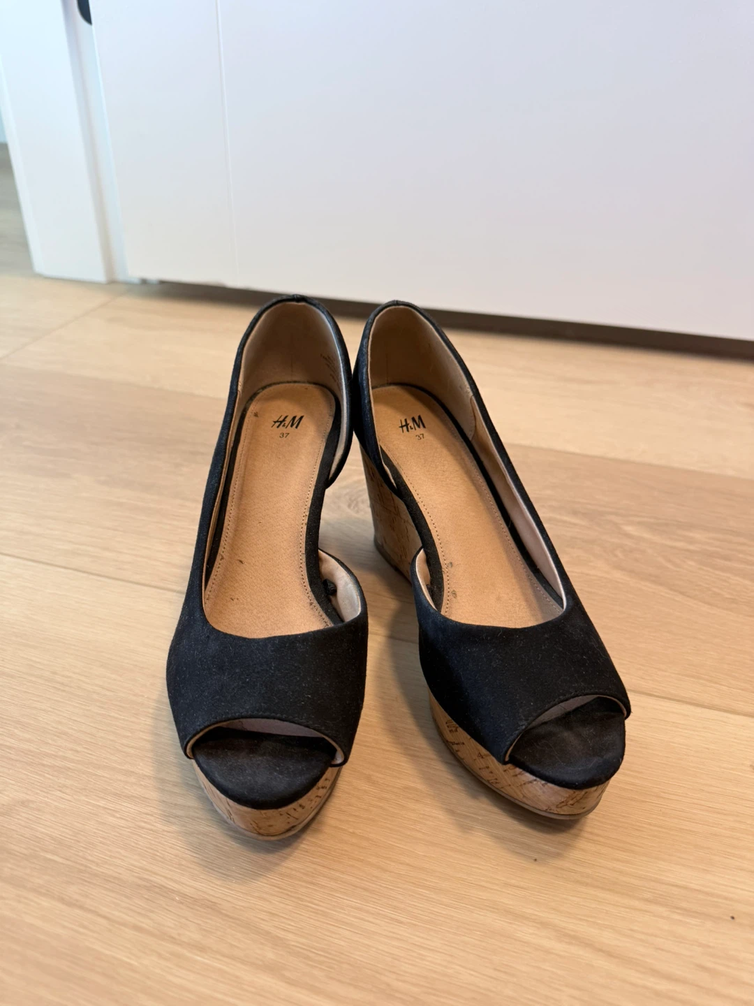 H&M Black Suede Wedge Heels - photo 2