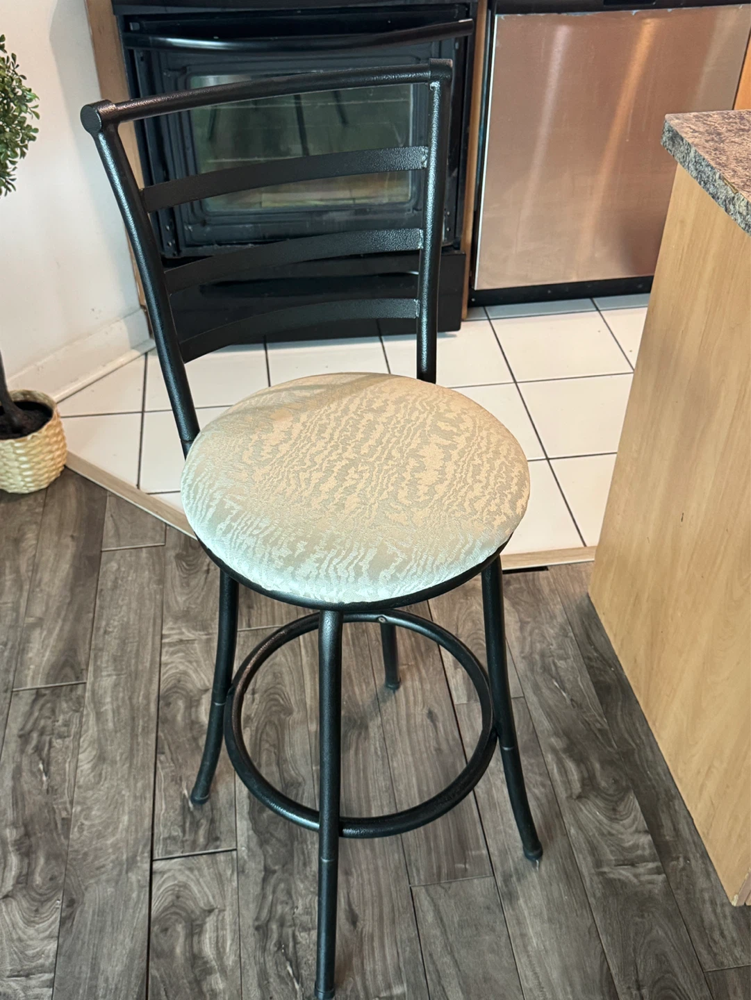 Black Swivel Bar Stool with Patterned Seat