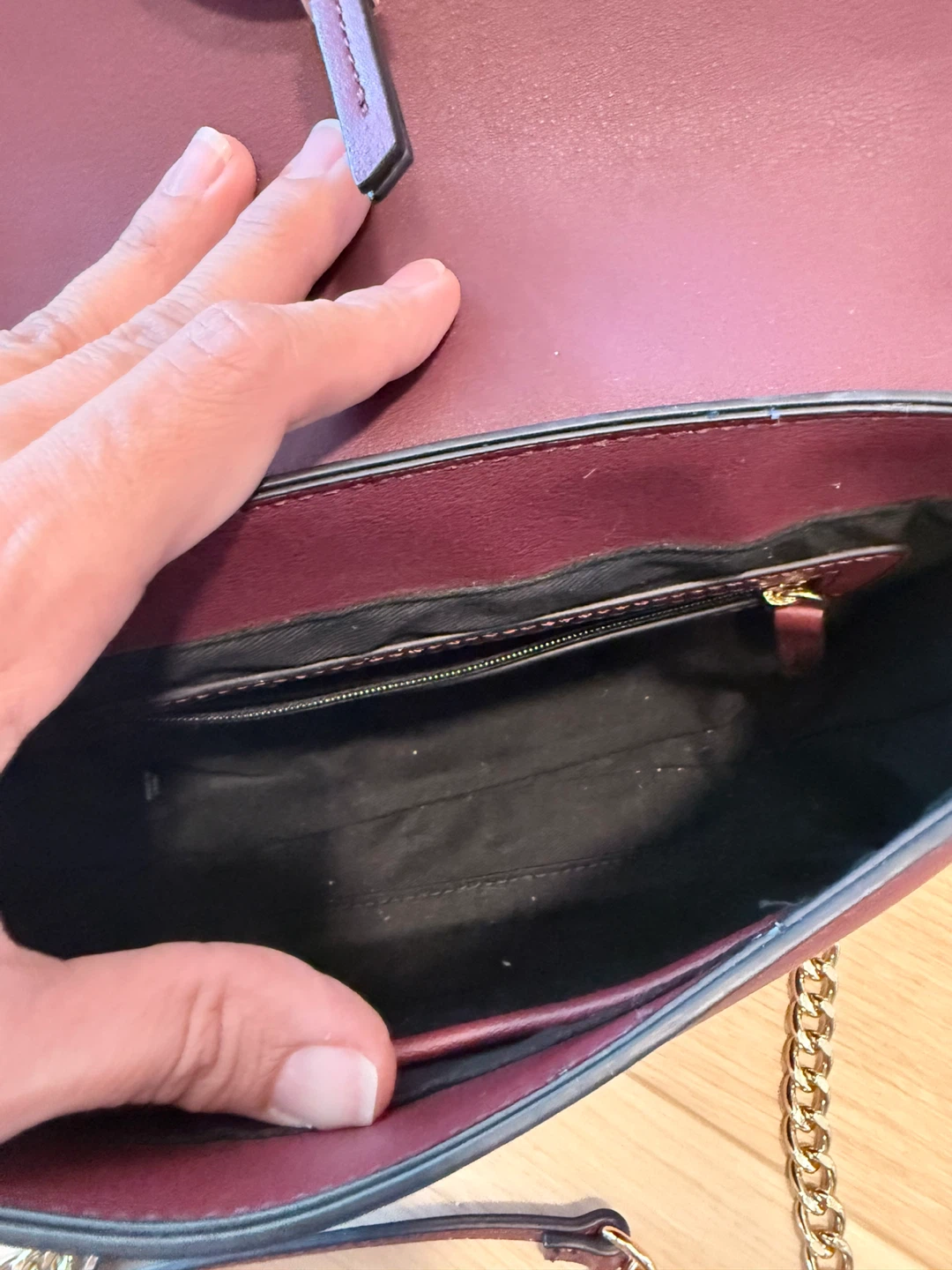 JAEGER Burgundy Leather Crossbody Bag