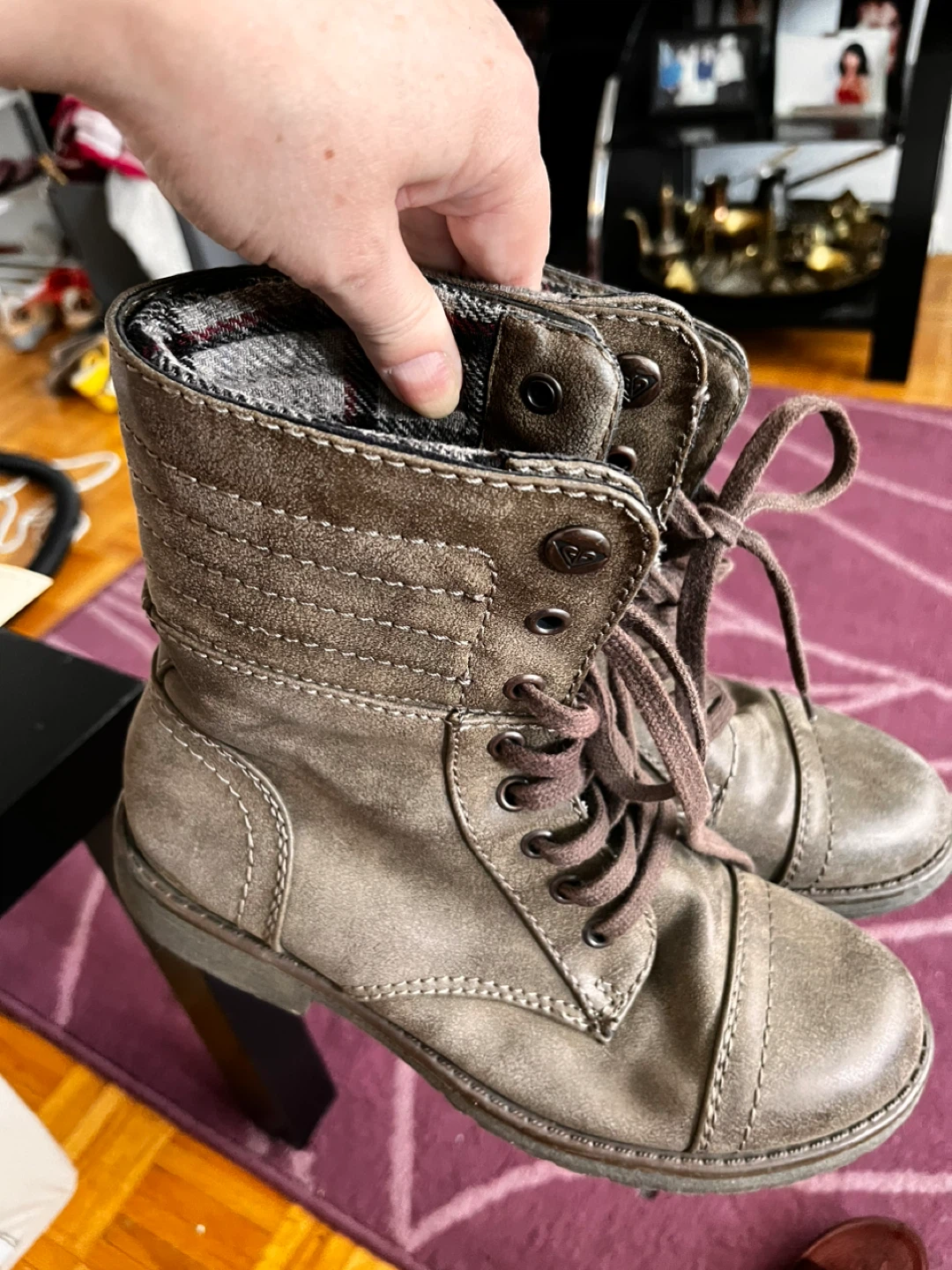 Women's Boots and soft rubber sandals both size 6.5 - photo 2