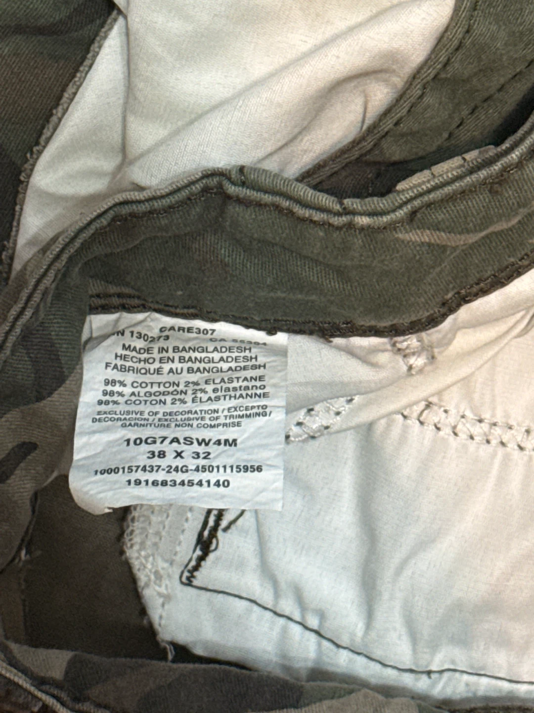 Camo Wrangler Cargo pants. Size 38 x 32” - photo 2