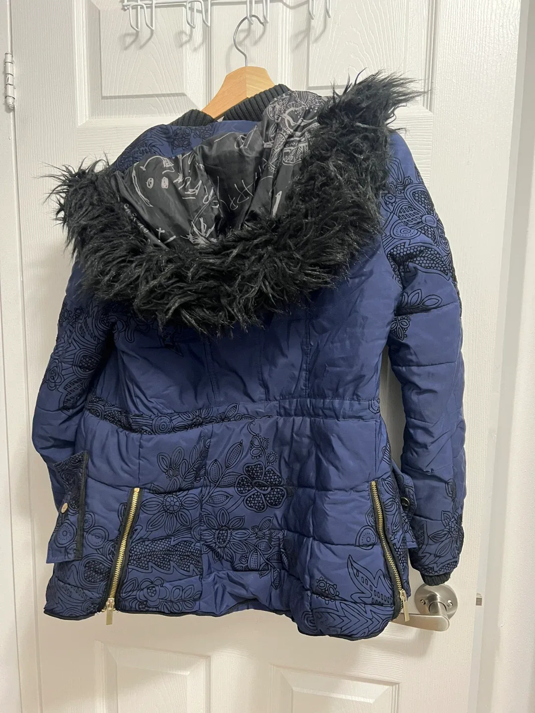 Blue Puffer Coat with Black Floral Pattern and Faux Fur Trim - photo 2