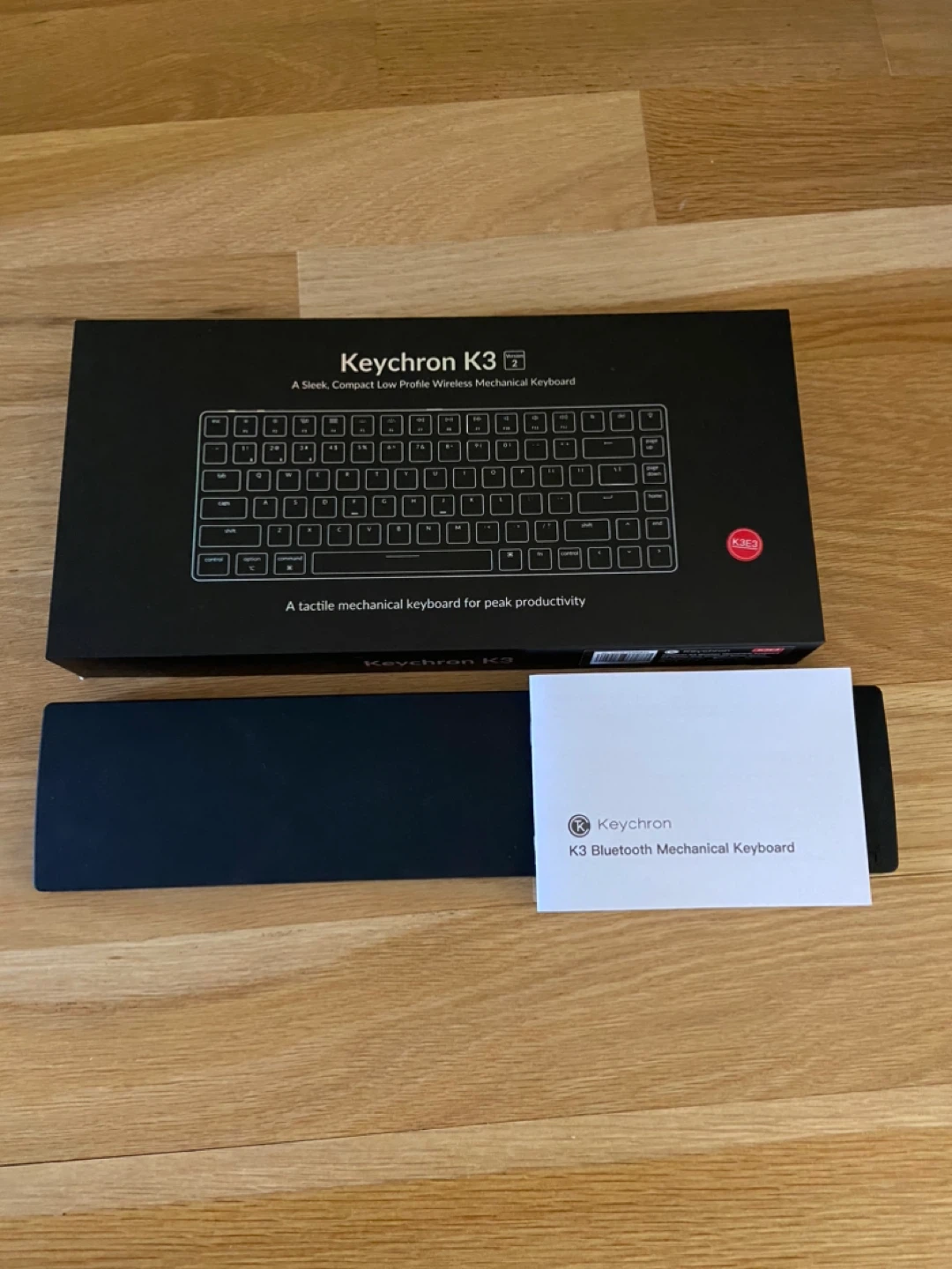 KEYCHRON K3 KEYBOARD AND PAD