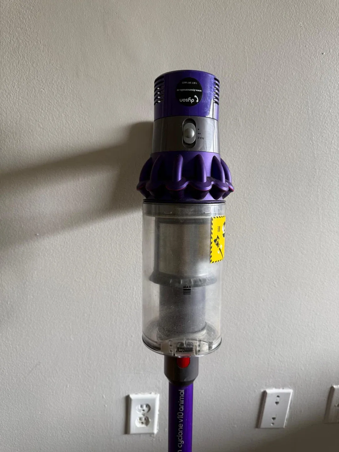 Dyson V10 Animal Cordless Vacuum with Accessories - photo 4
