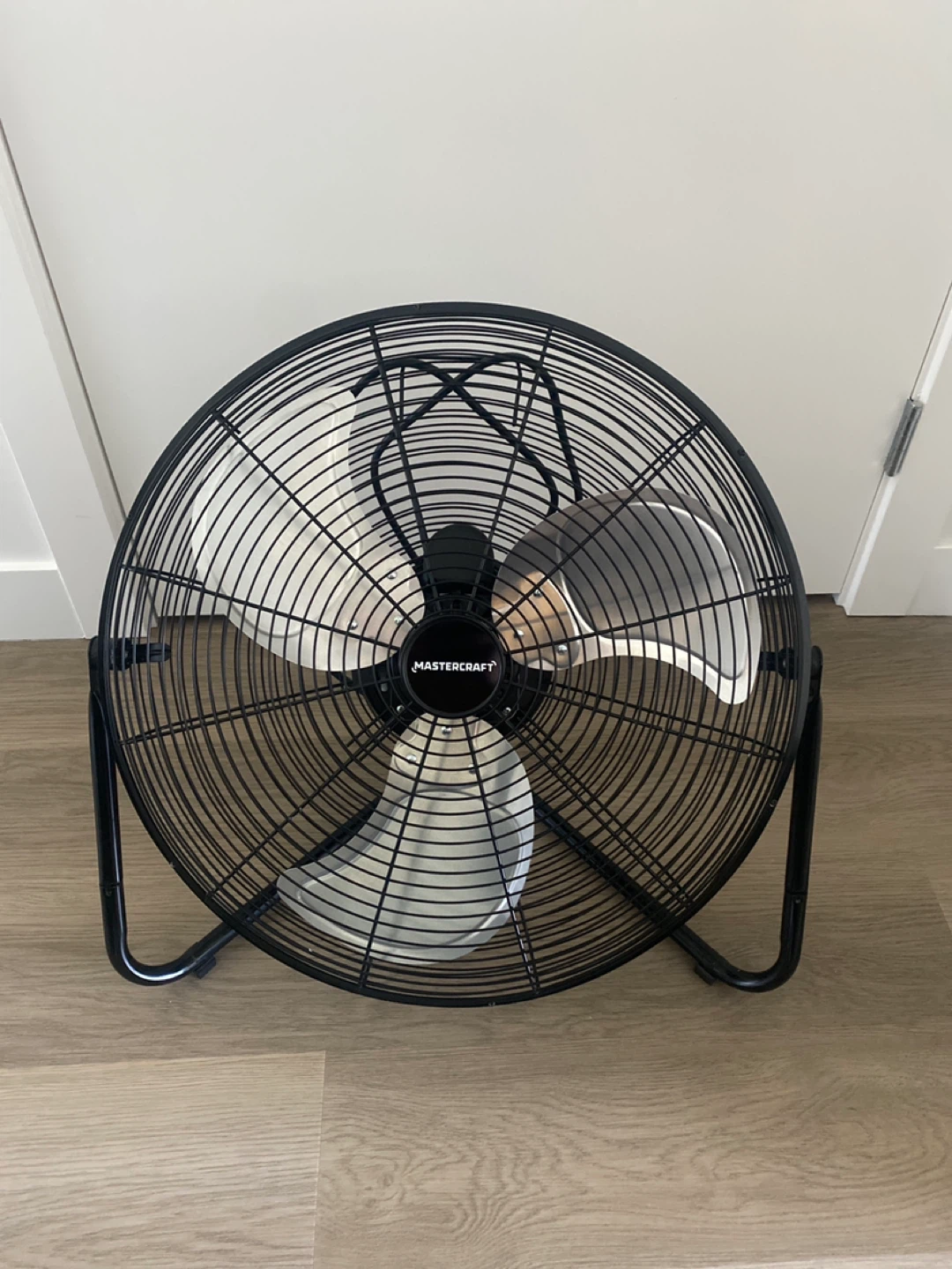Mastercraft 20-inch Floor Fan - photo 2