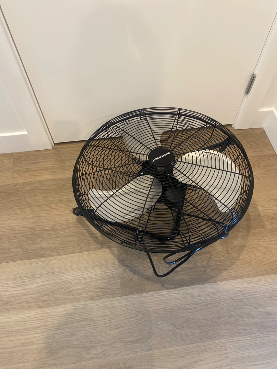 Mastercraft 20-inch Floor Fan - photo 5