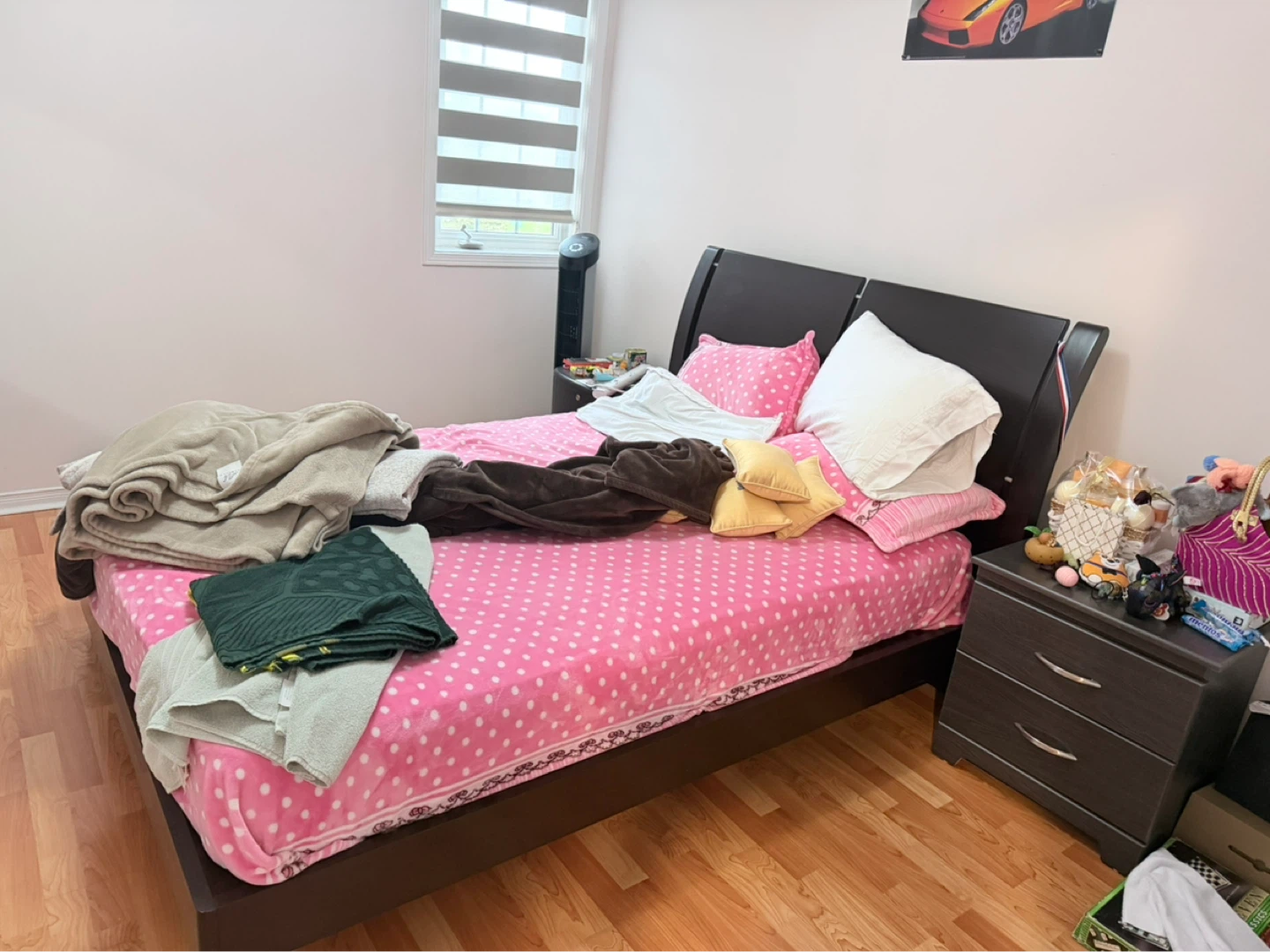 Dark Wood Dresser and bed with night stand with Mirror Brick - photo 4