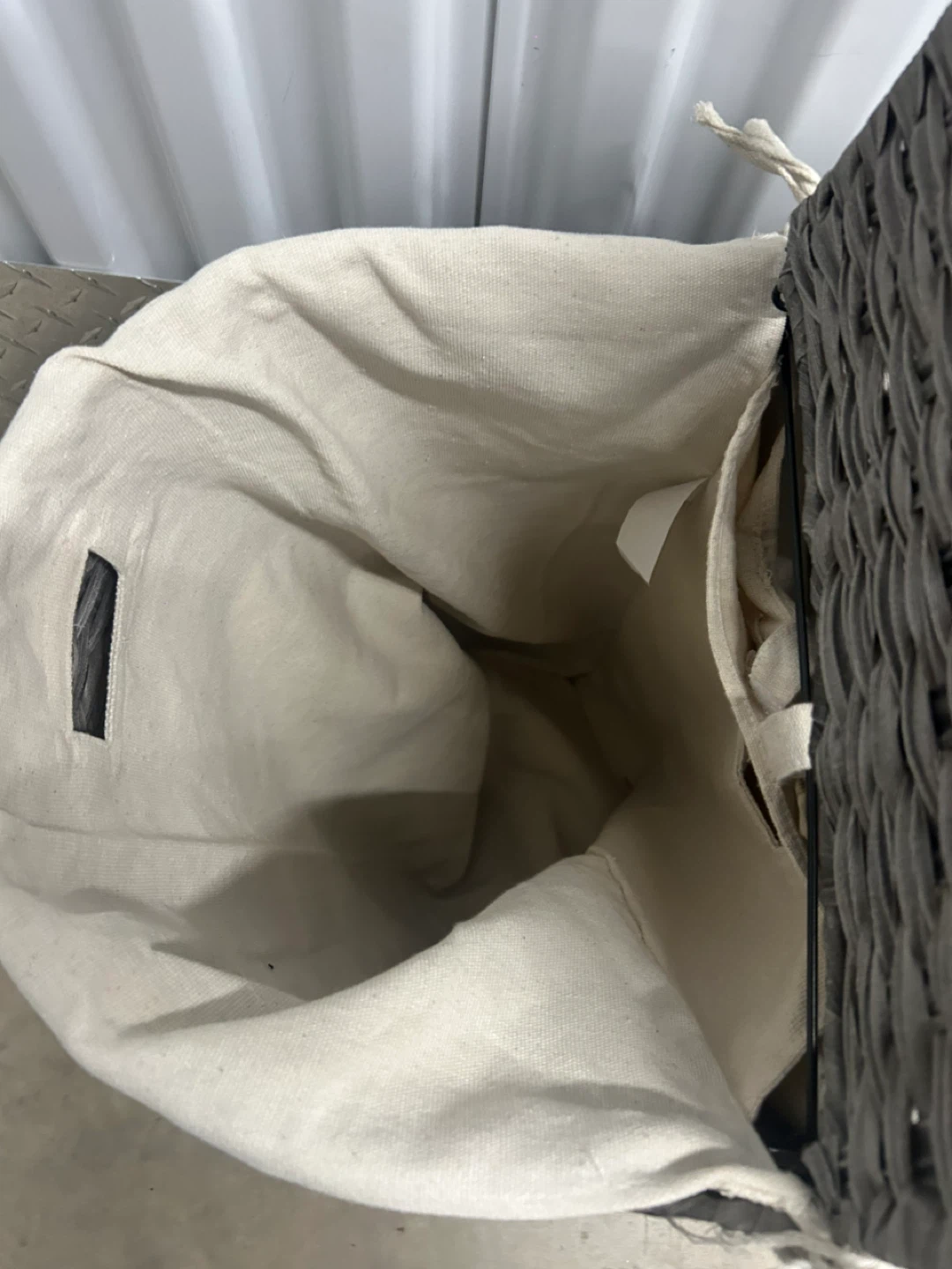 Gray Woven Laundry Hamper with Lid - photo 2