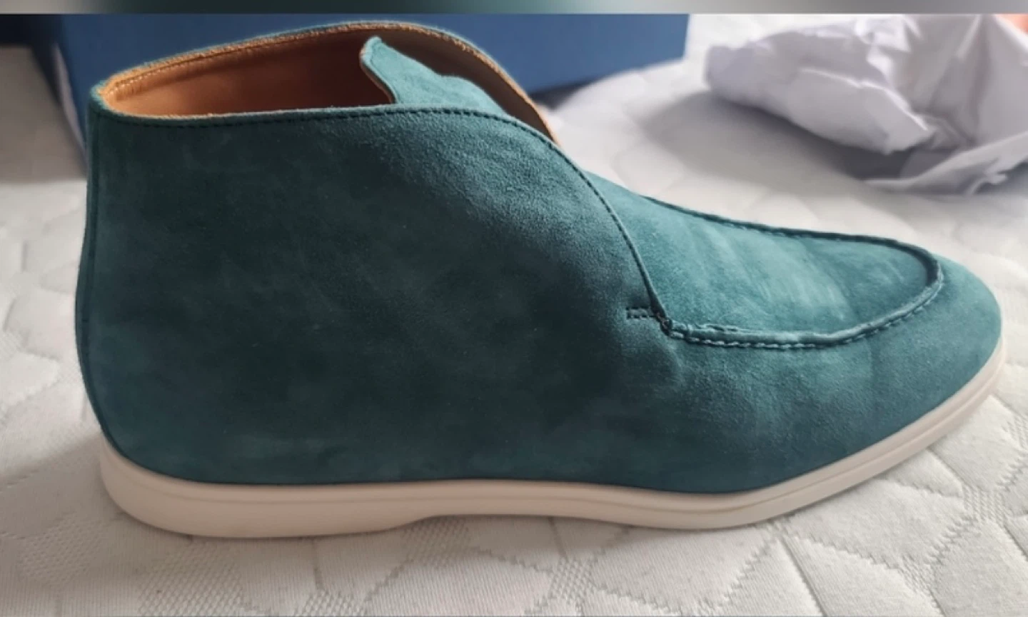 New in box Teal Suede Chukka Boots - photo 3