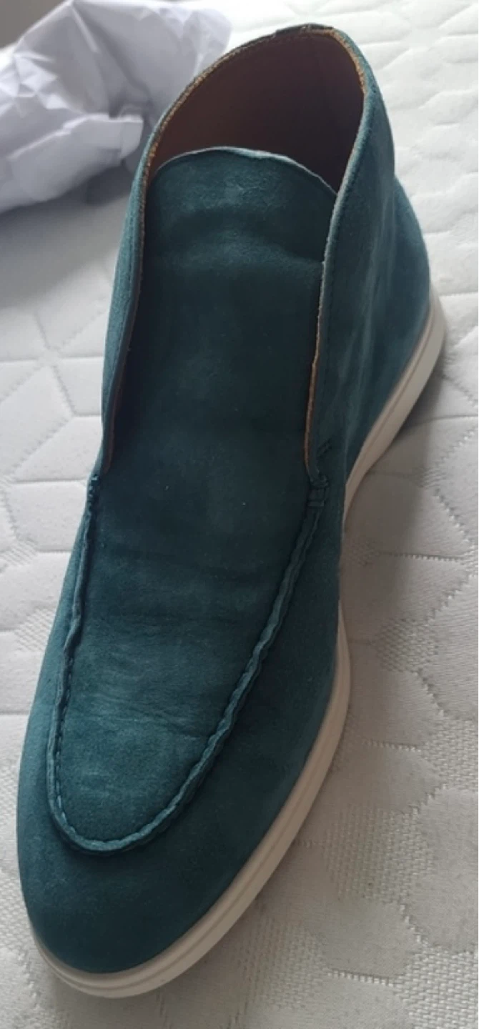 New in box Teal Suede Chukka Boots