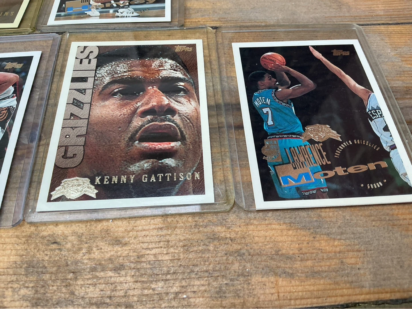 9. 1995-96 TOPPS VANCOUVER GRIZZLIES BASKETBALL Cards - photo 5