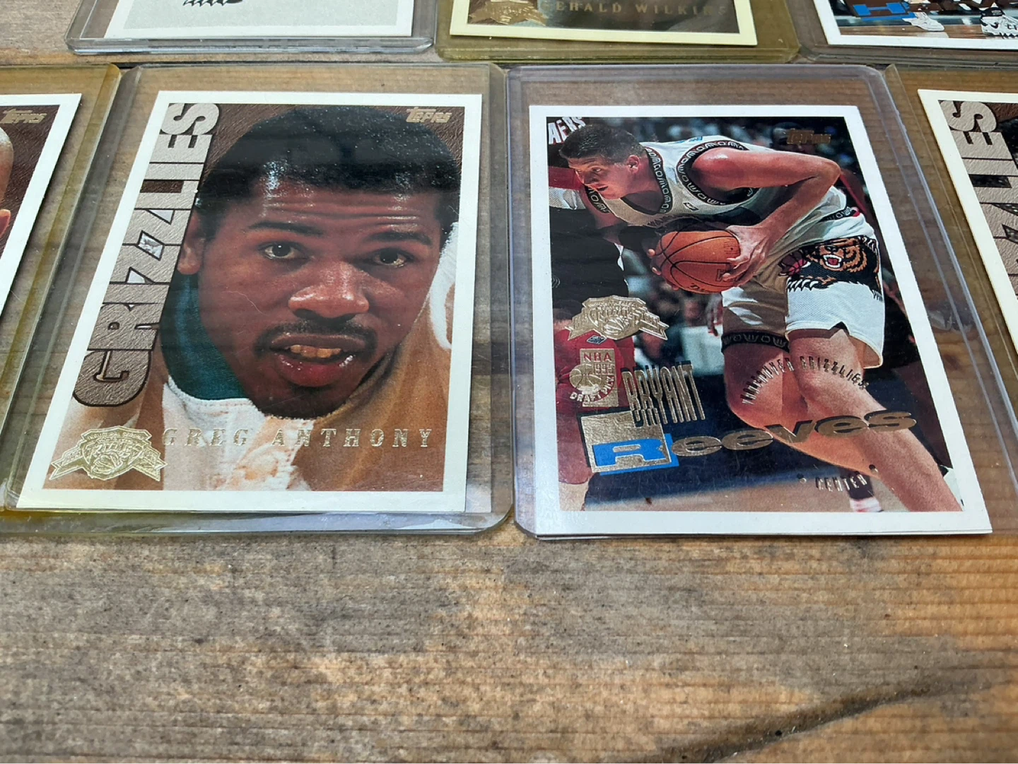 9. 1995-96 TOPPS VANCOUVER GRIZZLIES BASKETBALL Cards - photo 4