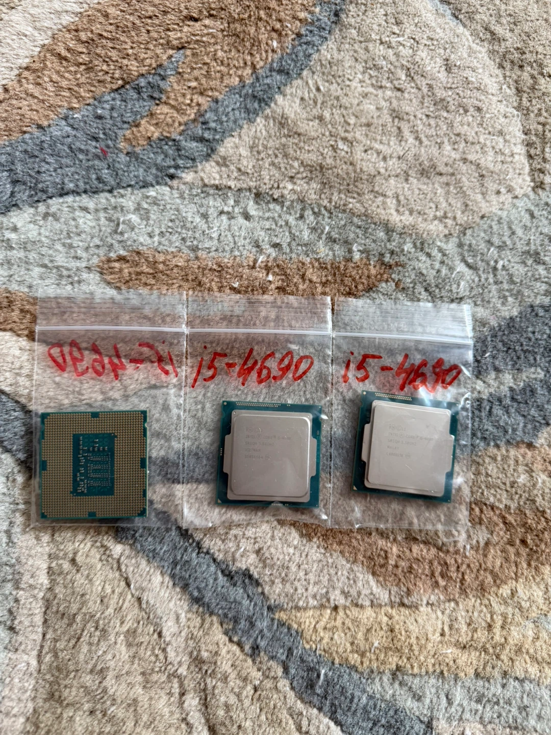 Intel Core i5-4690 CPU (LGA 1150)