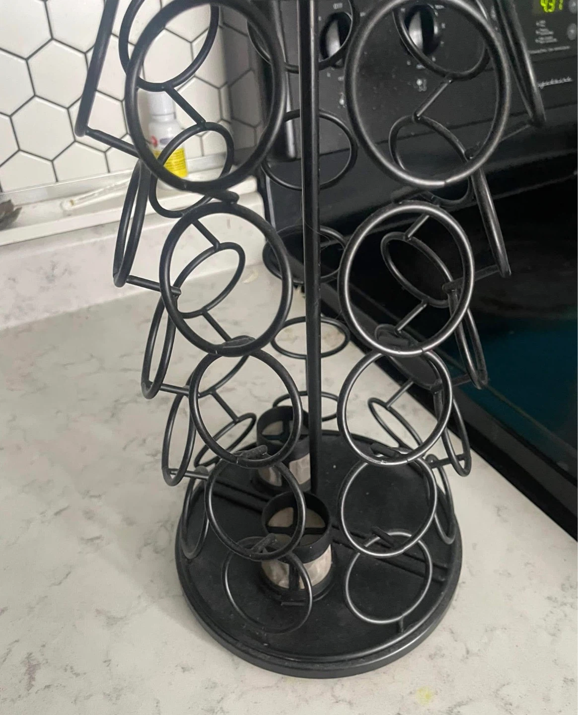 Keurig Coffee Maker with K-Cup Holder - photo 2