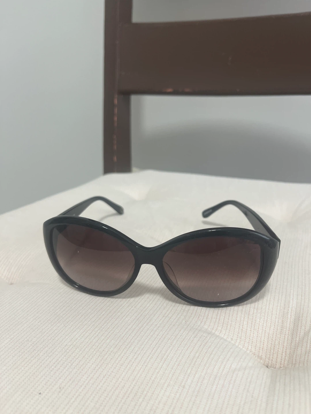 Black Cat-Eye Sunglasses