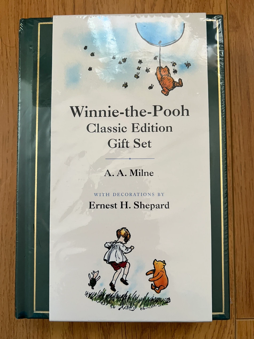 Winnie-the-Pooh Classic Edition Gift Set by A.A. Milne