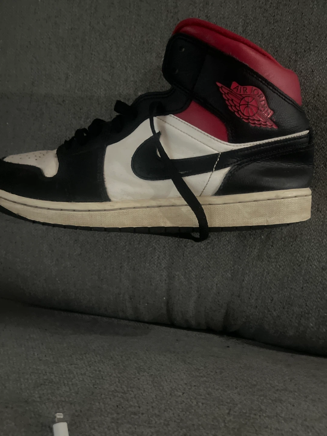 Air Jordan 1 Mid Sneakers - photo 2