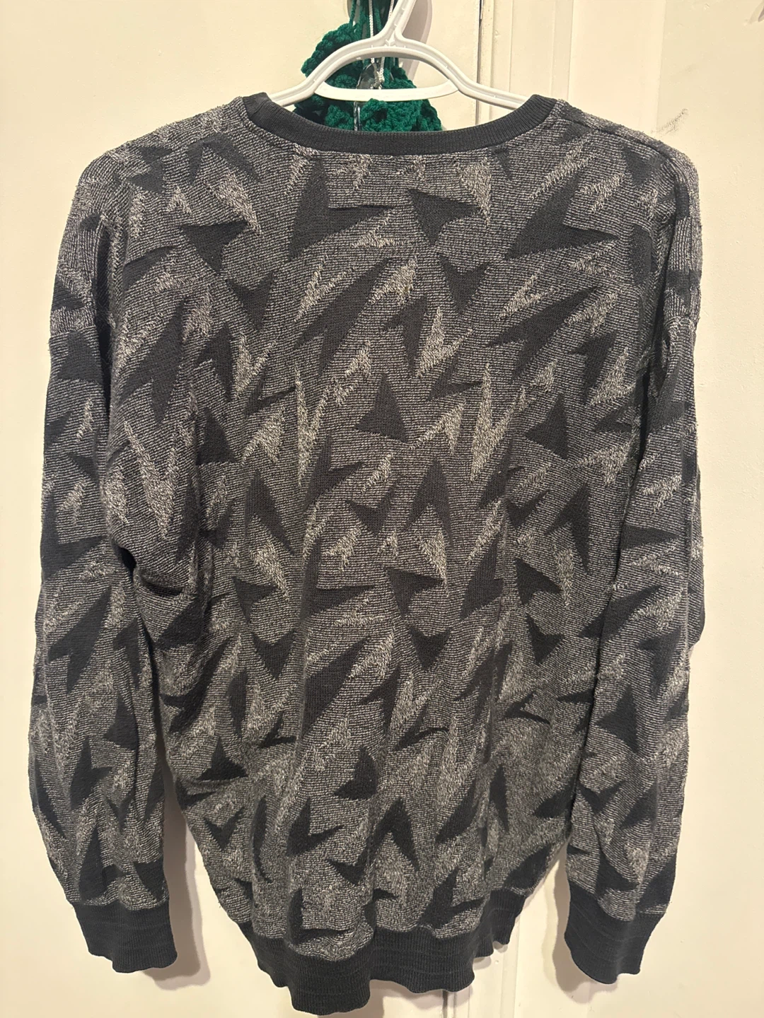 Vintage Grey Geomtric Sweater - photo 2