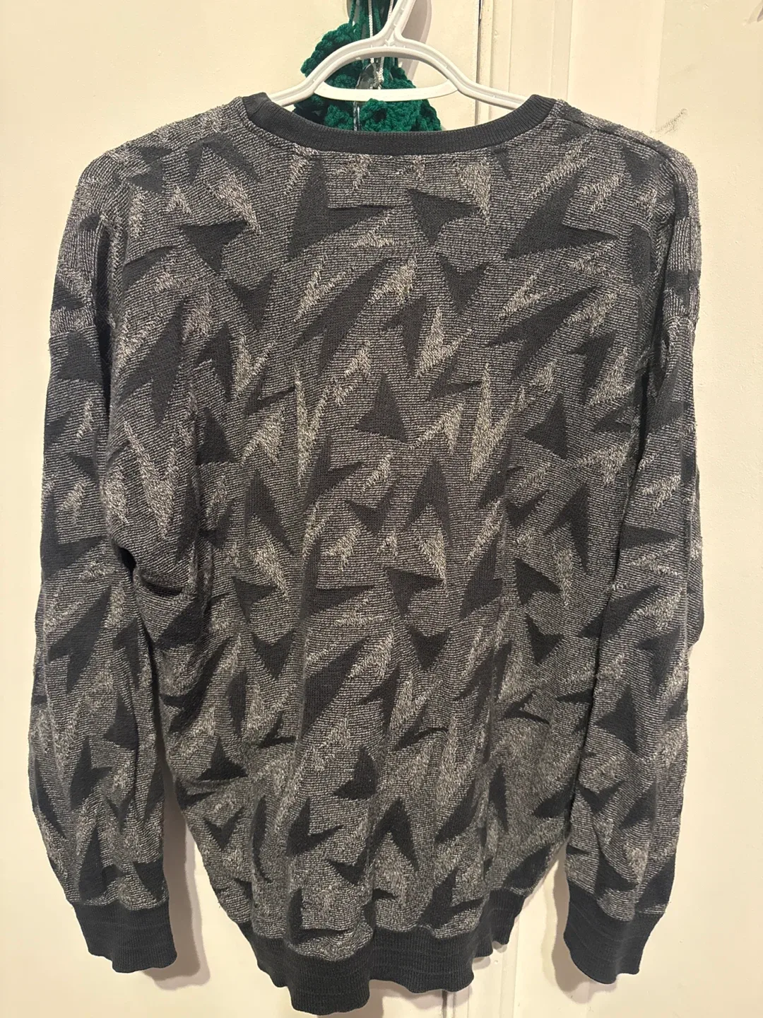 Vintage Grey Geomtric Sweater - photo 2