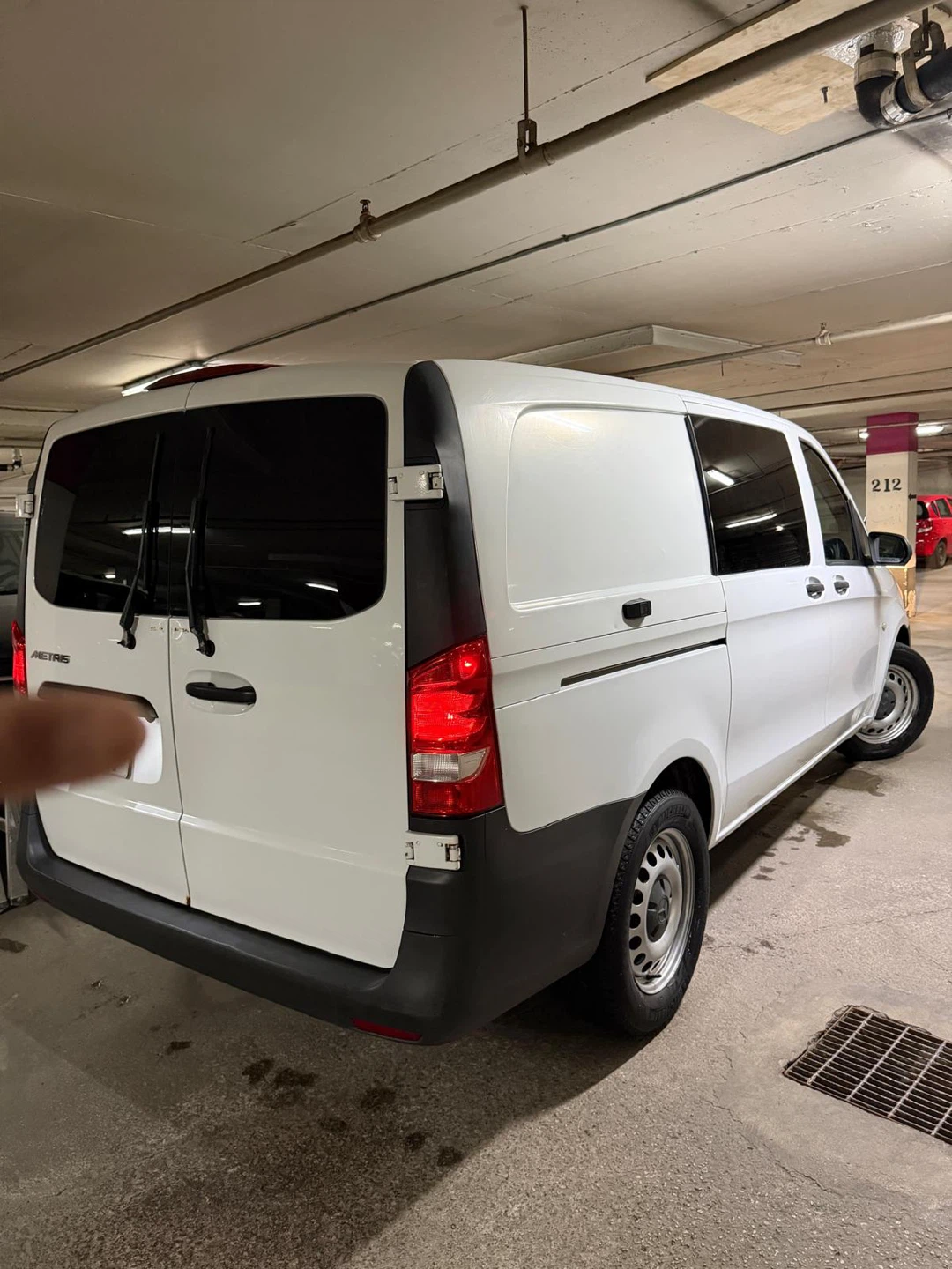 2016 - Mercedes-Benz Metris cargo Van