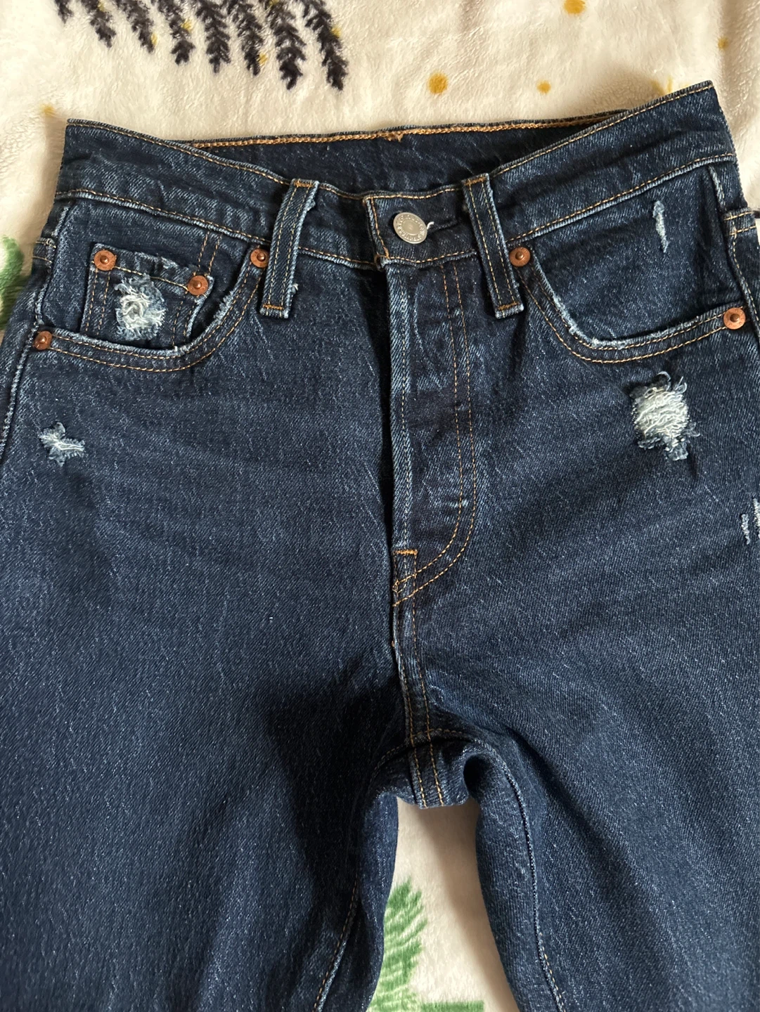 Levi's 501 Women's Skinny Jeans Size 24 - photo 2