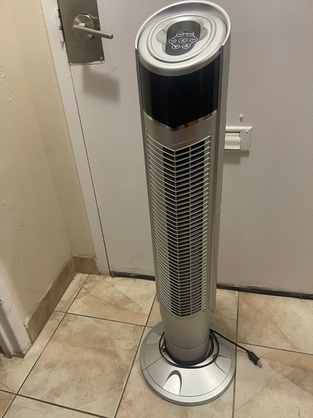 Silver Tower Fan with Ionizer and Timer - photo 3