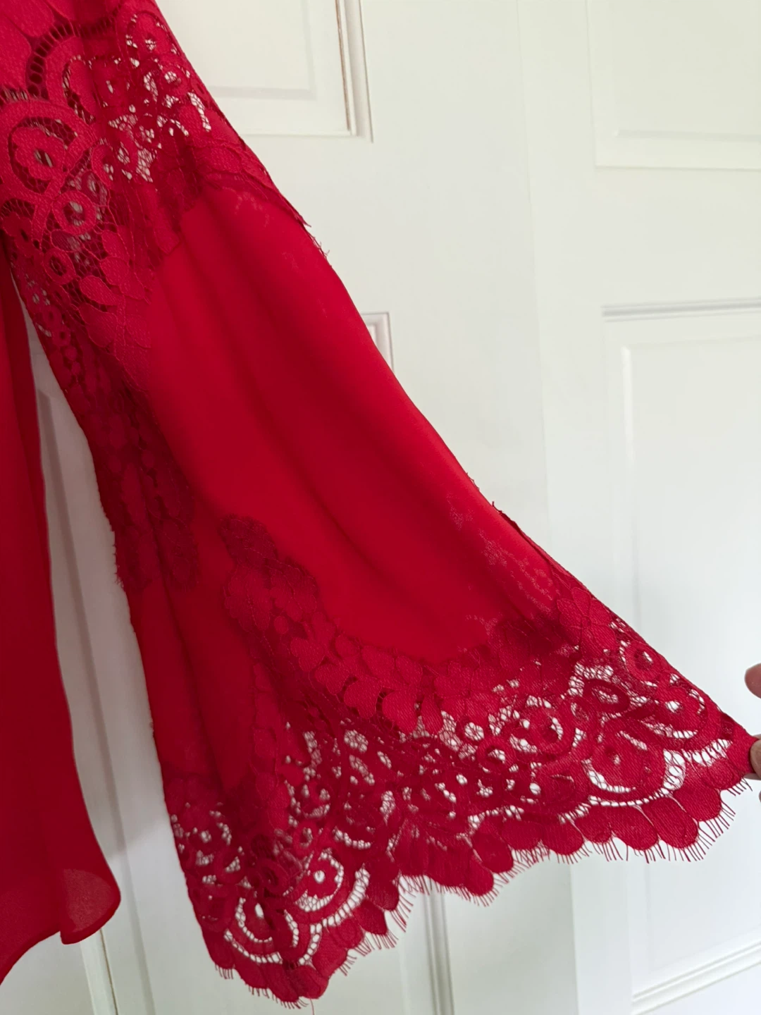 INC International Concepts Red Lace Sleeve V-Neck Blouse - photo 3