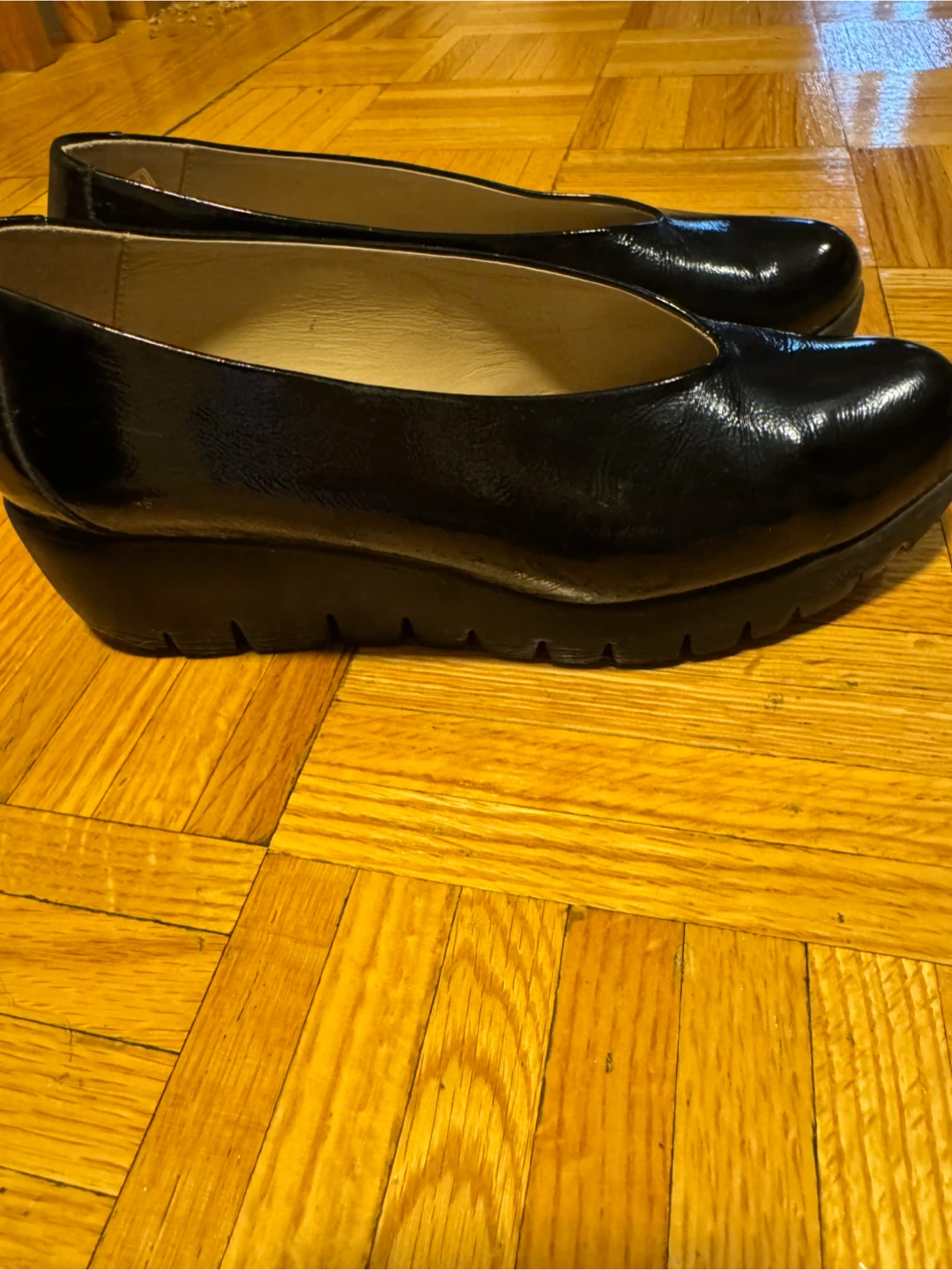 Wonders Black Patent Leather Wedge Flats - photo 5