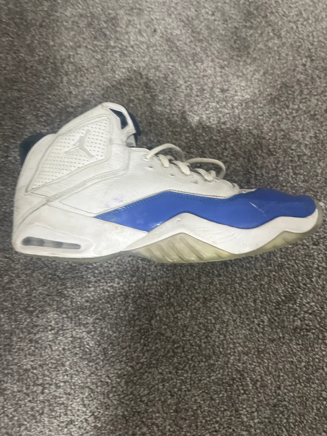 Jordan B’Loyal Basketball Shoes - photo 2