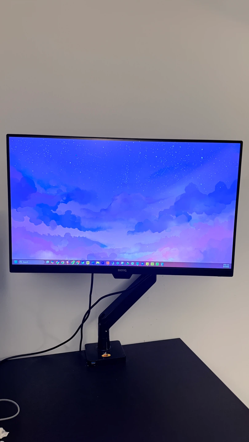 BenQ GW2780 27“ Monitor with Arm Mount