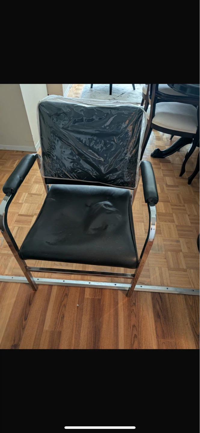 Black Salon Chairs selling all together - photo 2