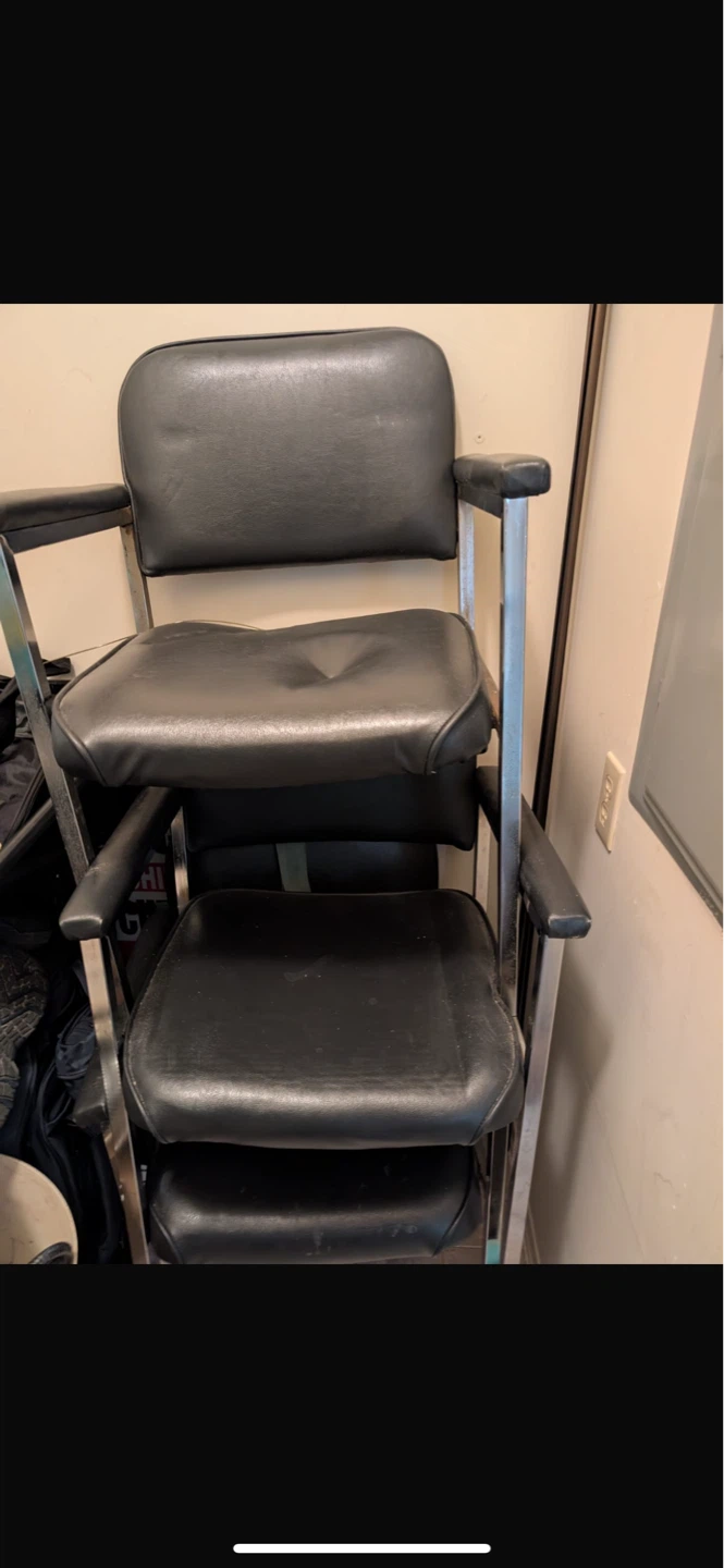 Black Salon Chairs selling all together - photo 3