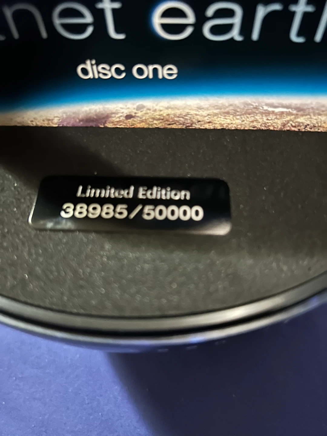 BBC Planet Earth Six-Disc Limited Collector's Edition Blu-ray - photo 2
