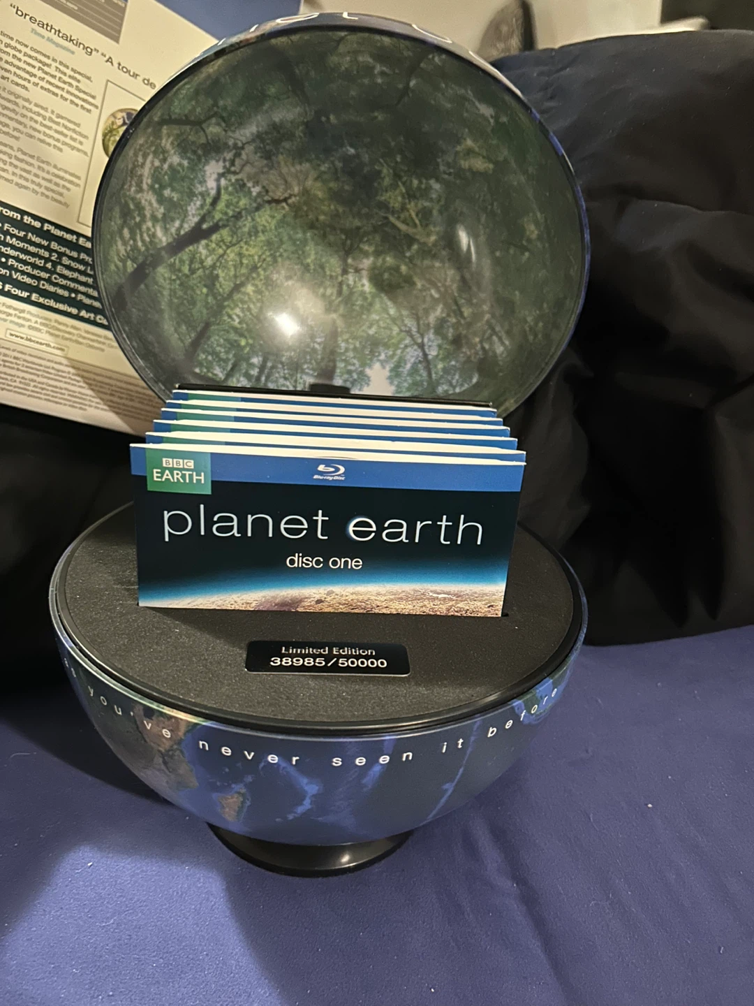 BBC Planet Earth Six-Disc Limited Collector's Edition Blu-ray - photo 3
