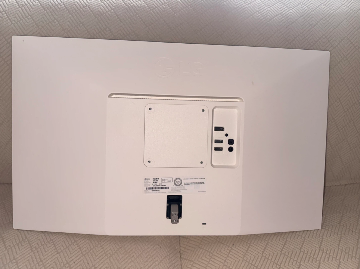 4K LG Monitor - photo 5