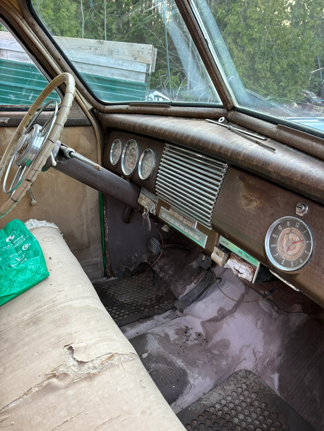 Blue Buick Vintage Car Project - photo 5