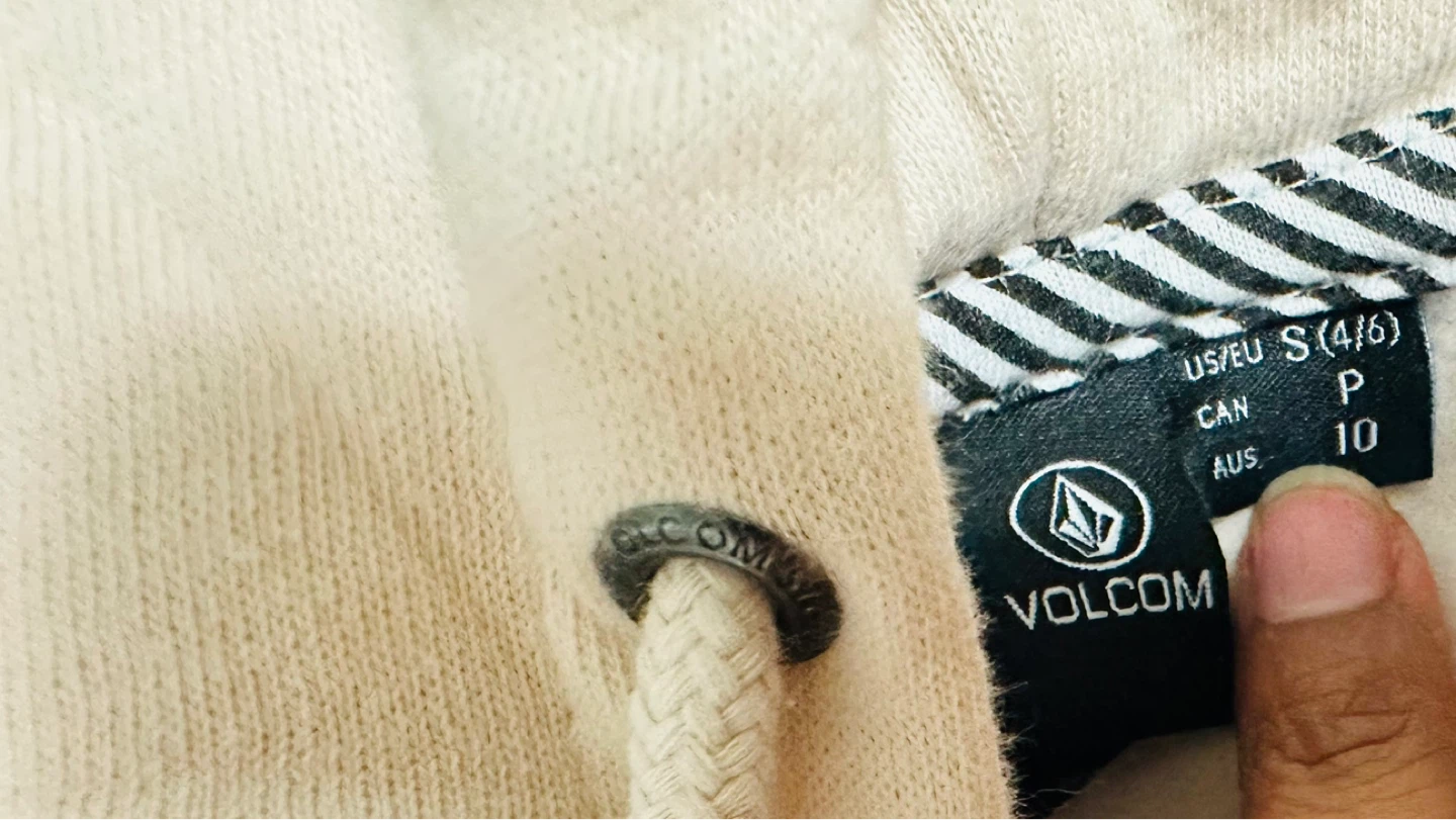 Volcom Peach Hoodie - Size S - photo 2