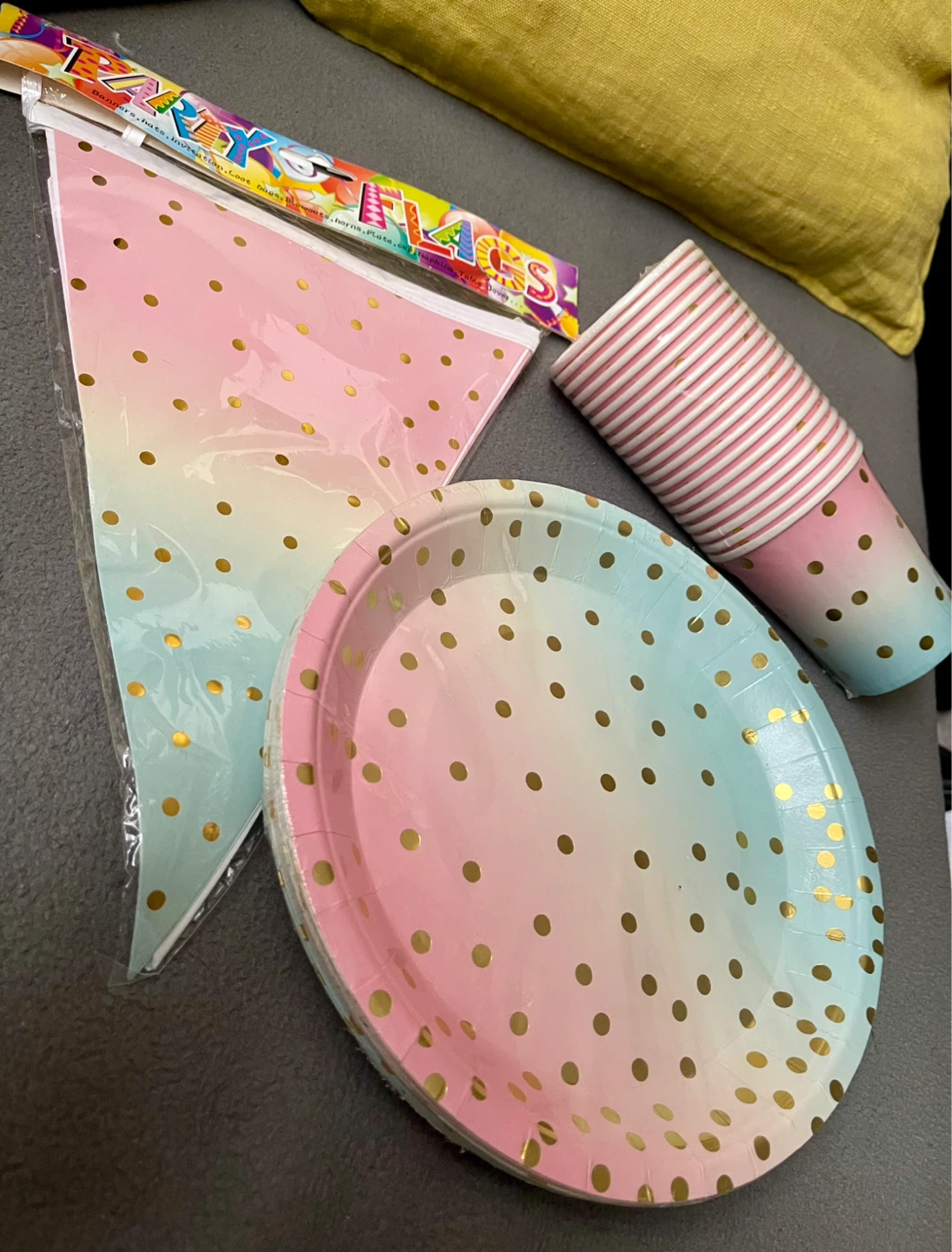Pastel Party Supplies Set -20 Plates, 20 Cups & Flags - photo 3