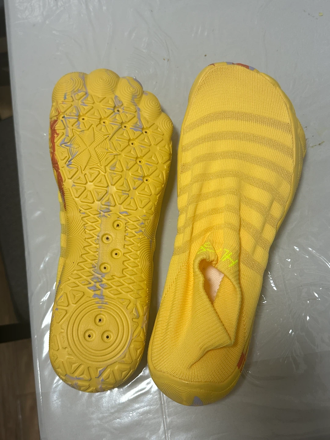 Yellow Barefoot Running Shoes size 9.5 - photo 2