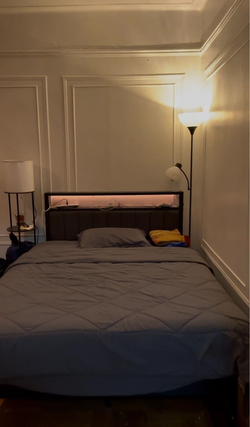 Queen/Twin Size Bed Frame with Headboard - photo 2
