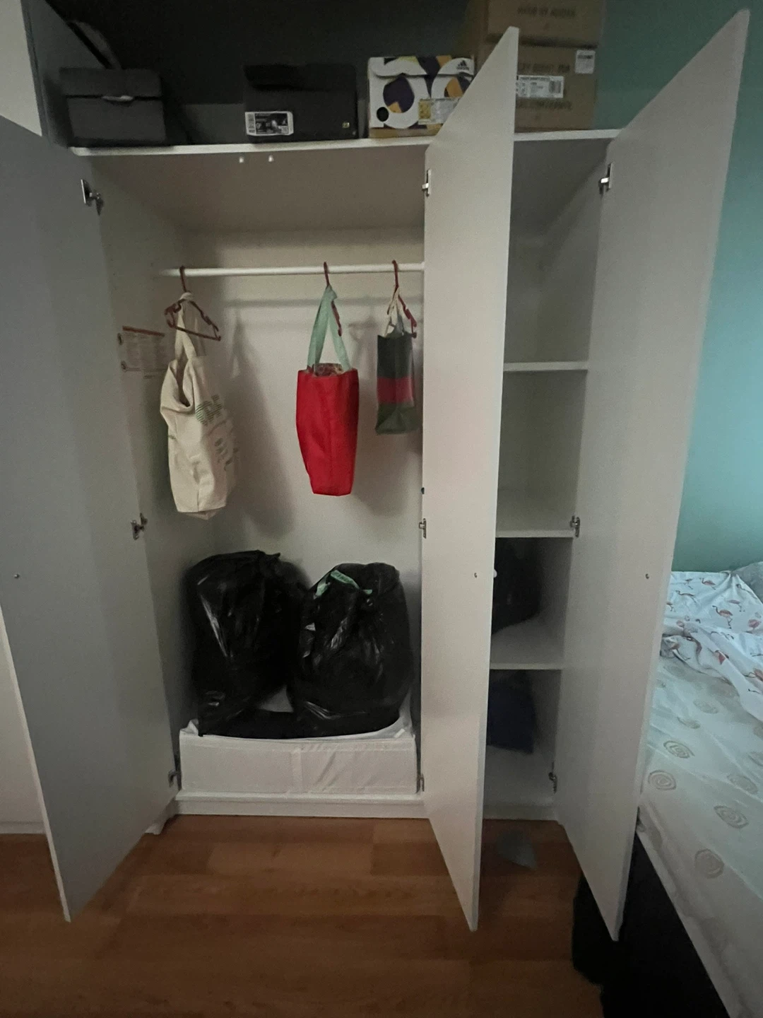 White 3-Door Wardrobe ikea - photo 4